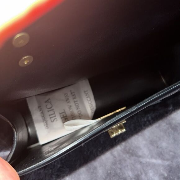 Women’s black bag with golden chain strap,NWOT - Picture 5 of 6